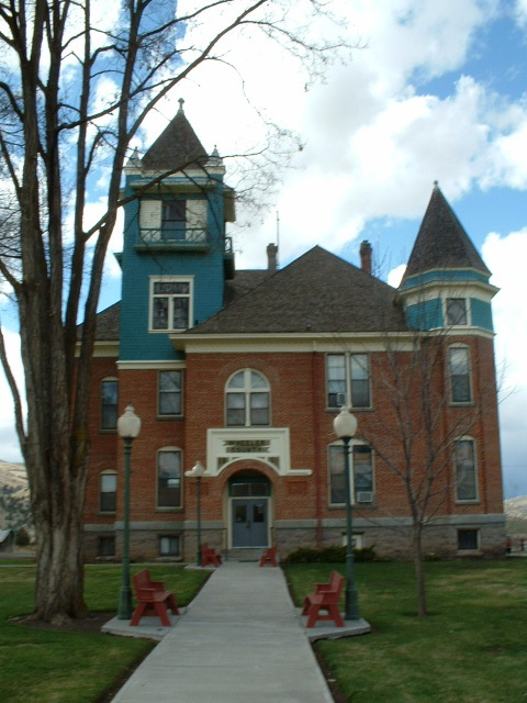 Court House in Fossil